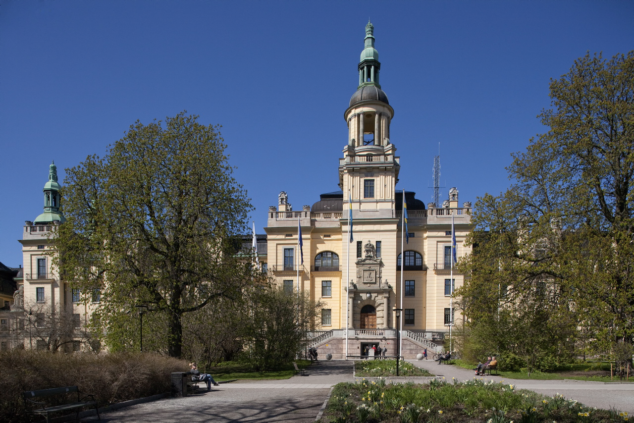 Polishuset, fasaden mot Norra Agnegatan.